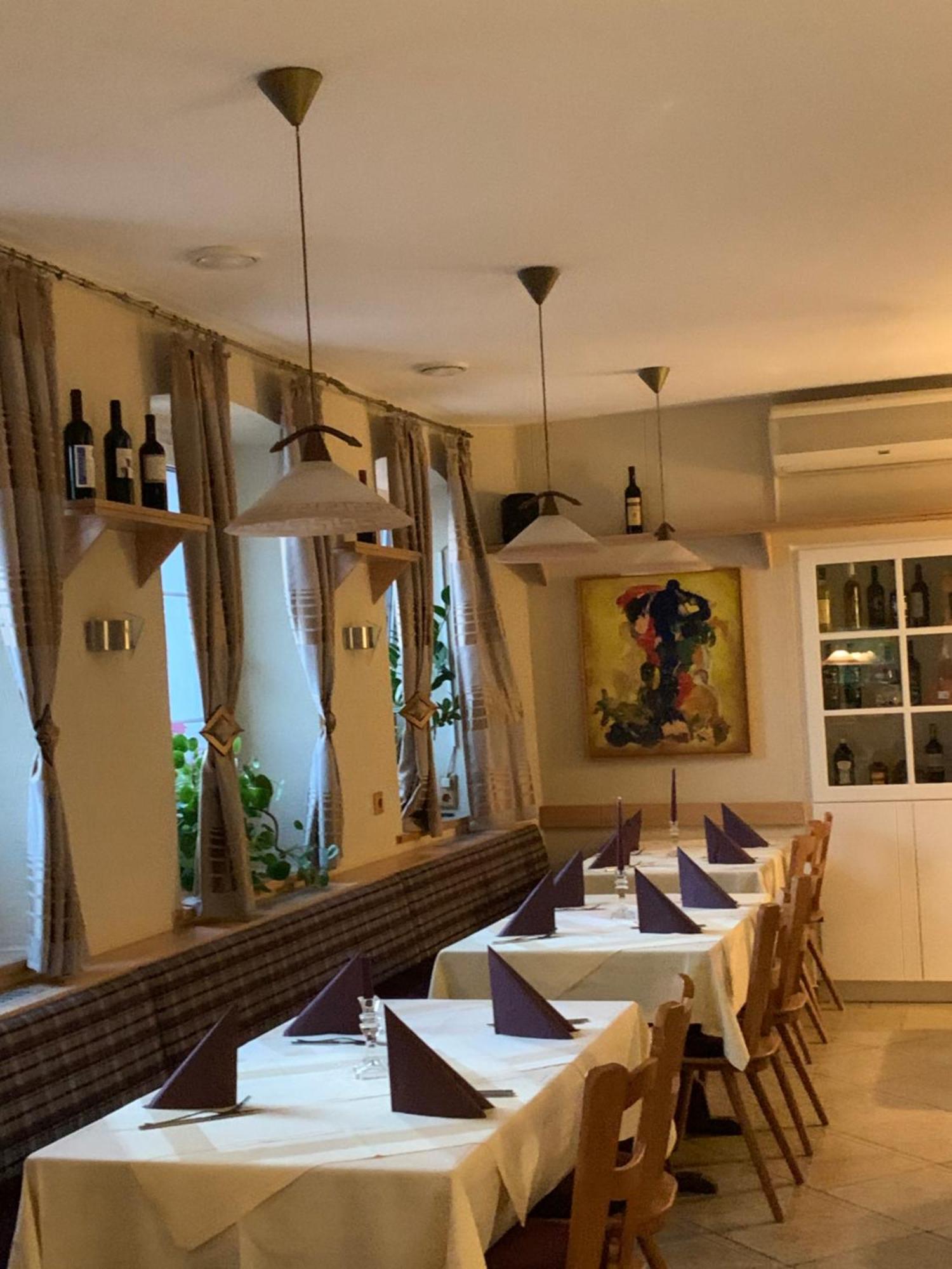 Hotel Pizzeria Da Beni Kochersteinsfeld Dış mekan fotoğraf