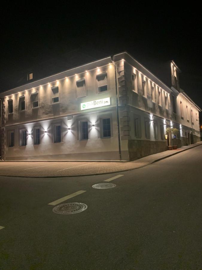 Hotel Pizzeria Da Beni Kochersteinsfeld Dış mekan fotoğraf